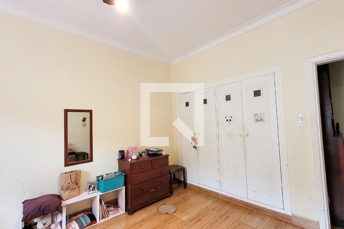 Casa à Venda - Guanabara, 5 Quartos,  350 m2 em , Campinas - sp | SoloBR