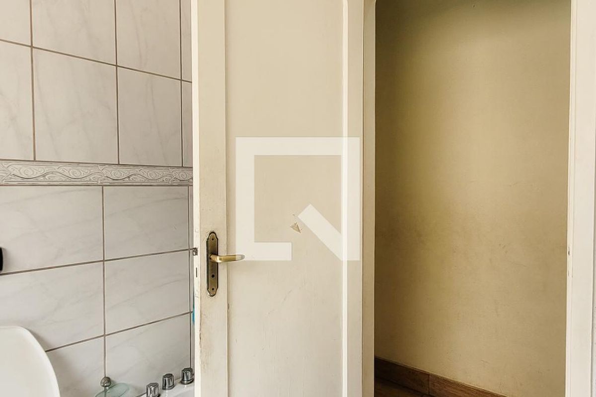 Casa à Venda - Guanabara, 5 Quartos,  350 m2 em , Campinas - sp | SoloBR