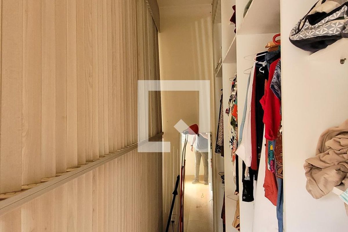 Casa à Venda - Guanabara, 5 Quartos,  350 m2 em , Campinas - sp | SoloBR