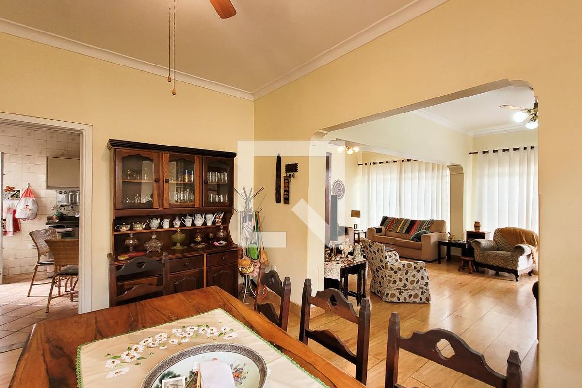 Casa à Venda - Guanabara, 5 Quartos,  350 m2 em , Campinas - sp | SoloBR