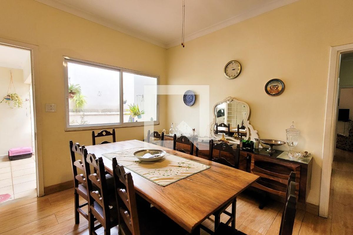 Casa à Venda - Guanabara, 5 Quartos,  350 m2 em , Campinas - sp | SoloBR