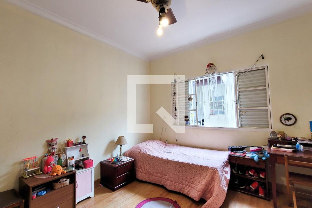 Casa à Venda - Guanabara, 5 Quartos,  350 m2 em , Campinas - sp | SoloBR