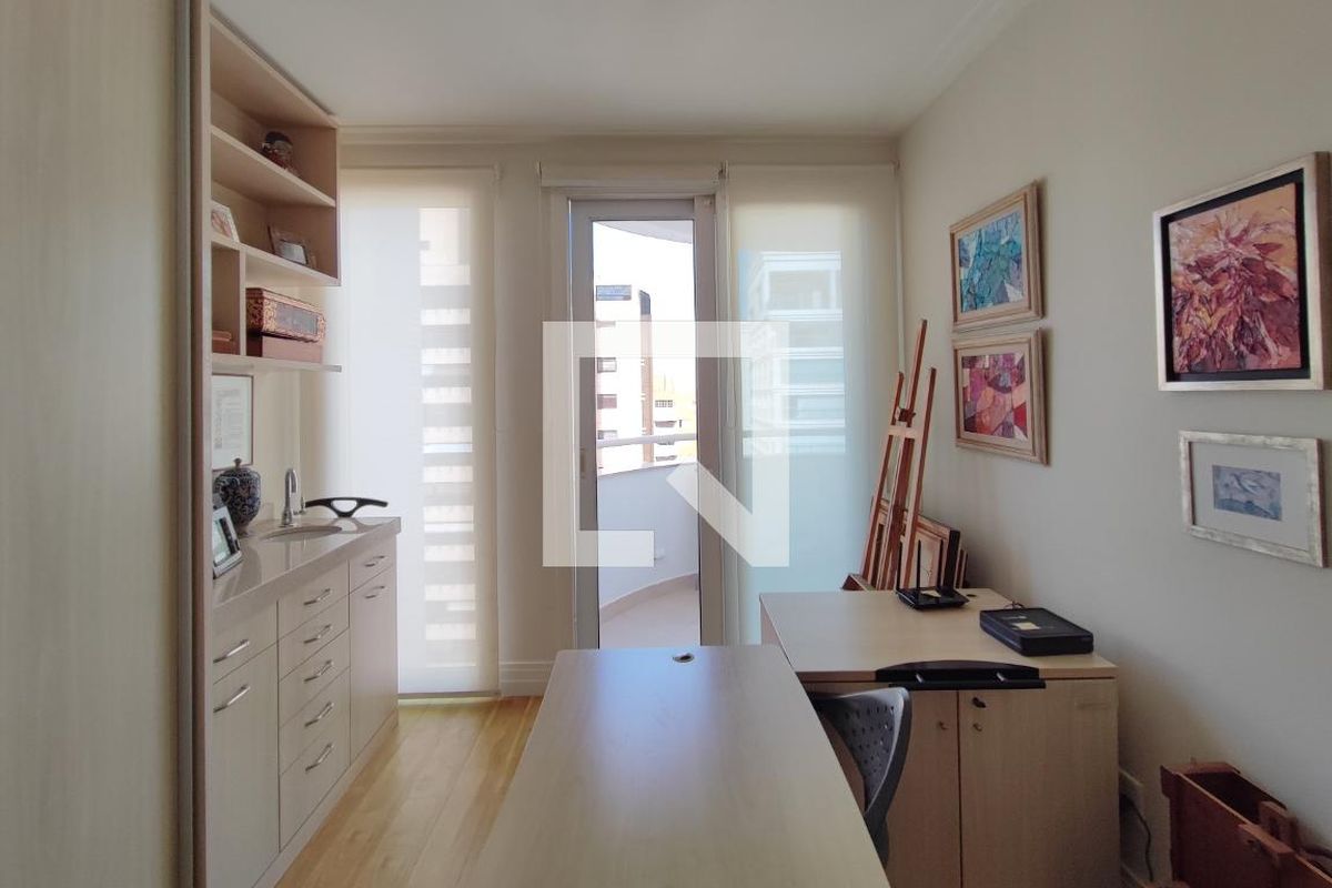 Apartamento à Venda - Cambuí, 4 Quartos,  370 m2 em , Campinas - sp | SoloBR