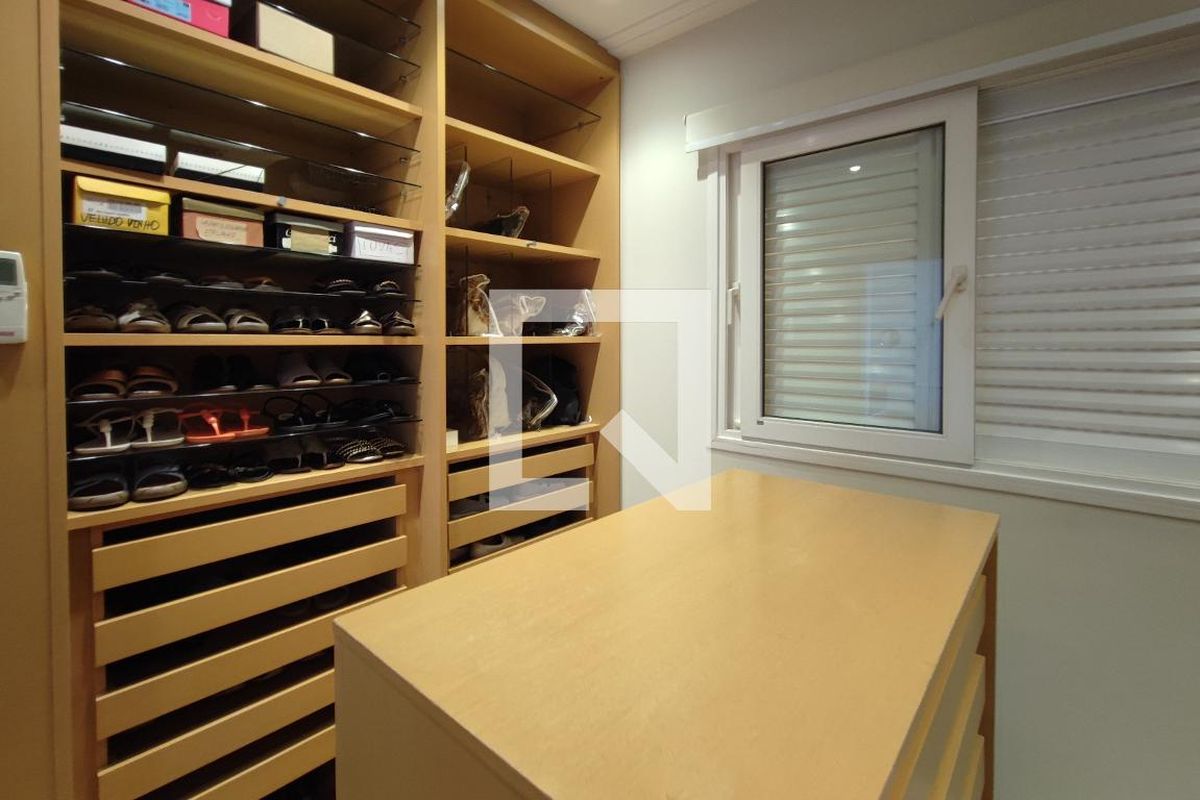 Apartamento à Venda - Cambuí, 4 Quartos,  370 m2 em , Campinas - sp | SoloBR
