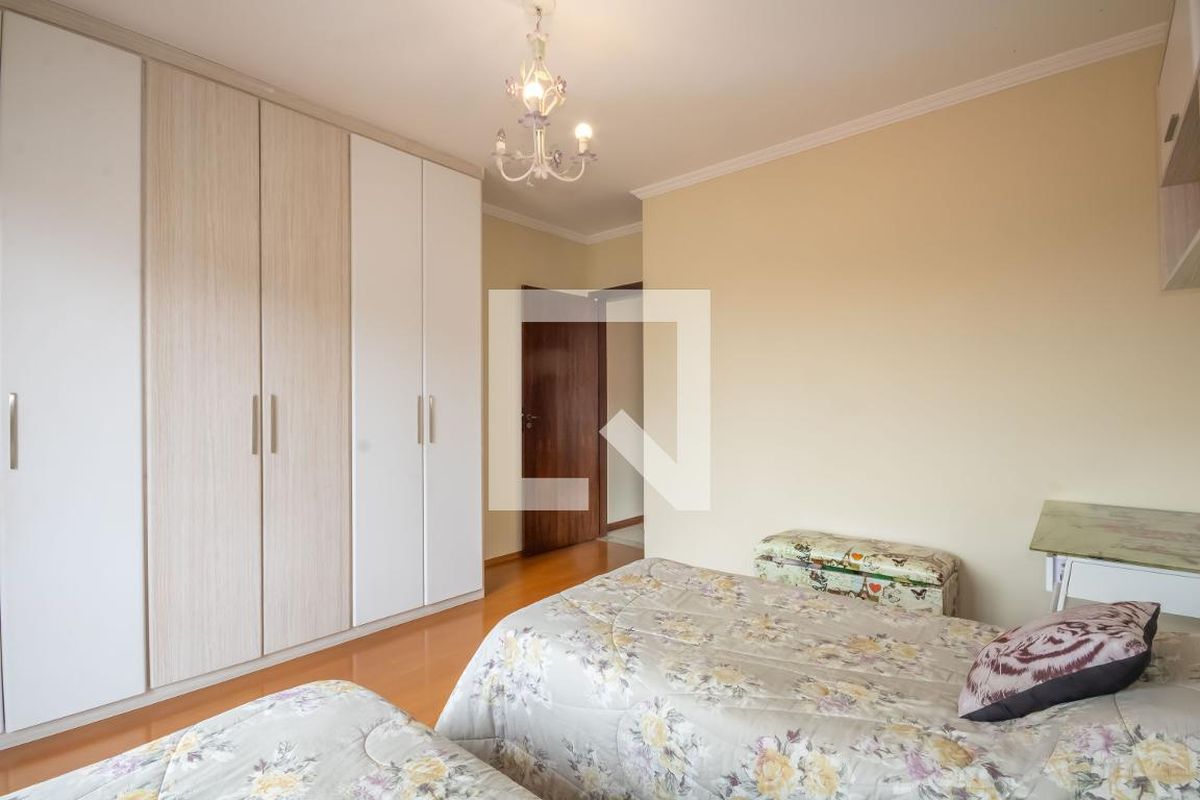 Casa, 3 quartos, 250 m² - Foto 27