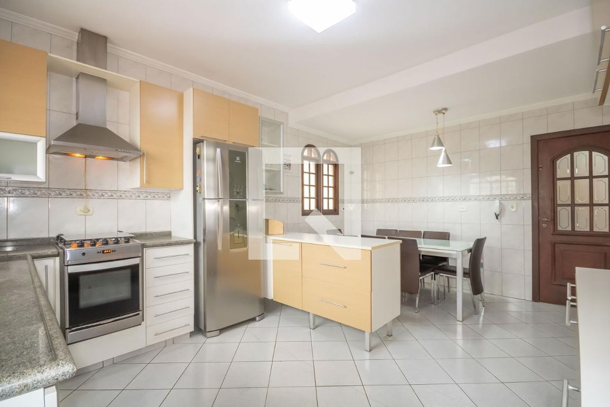 Casa, 3 quartos, 250 m² - Foto 93