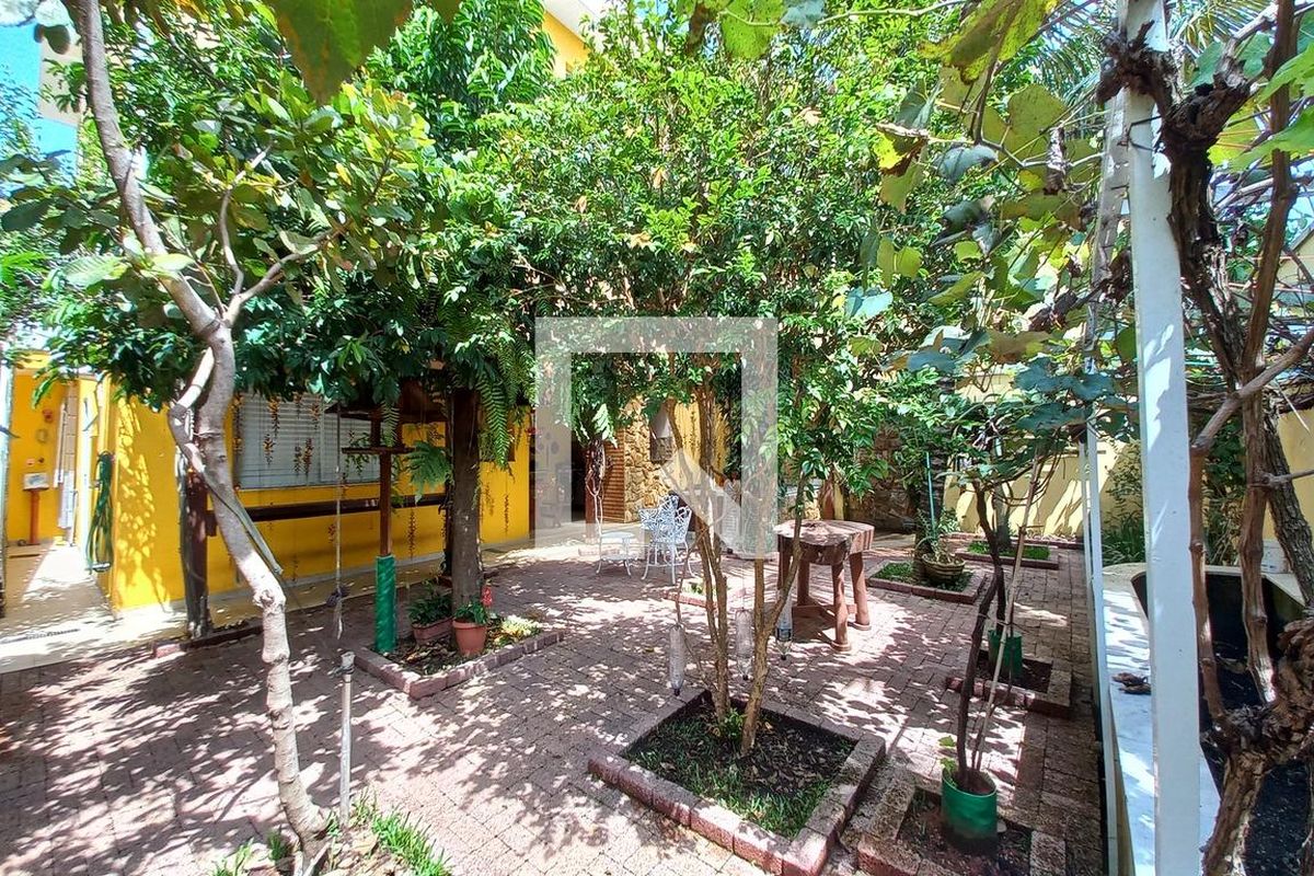 Casa à Venda - Swiss Park, 5 Quartos,  310 m2 em , Campinas - sp | SoloBR