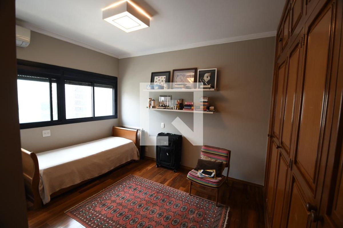 Apartamento à Venda - Cambuí, 4 Quartos,  306 m2 em , Campinas - sp | SoloBR
