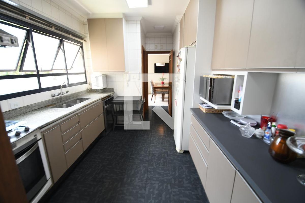 Apartamento à Venda - Cambuí, 4 Quartos,  306 m2 em , Campinas - sp | SoloBR