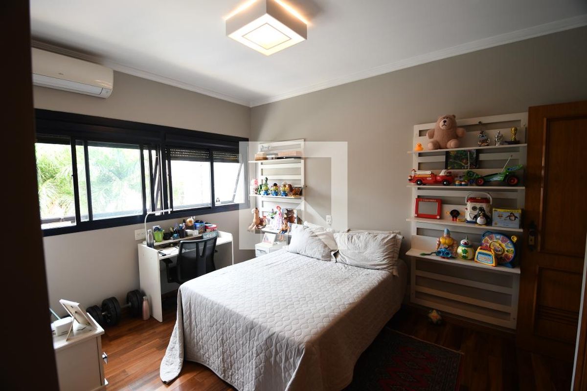 Apartamento à Venda - Cambuí, 4 Quartos,  306 m2 em , Campinas - sp | SoloBR