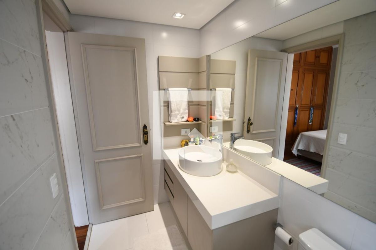 Apartamento à Venda - Cambuí, 4 Quartos,  306 m2 em , Campinas - sp | SoloBR