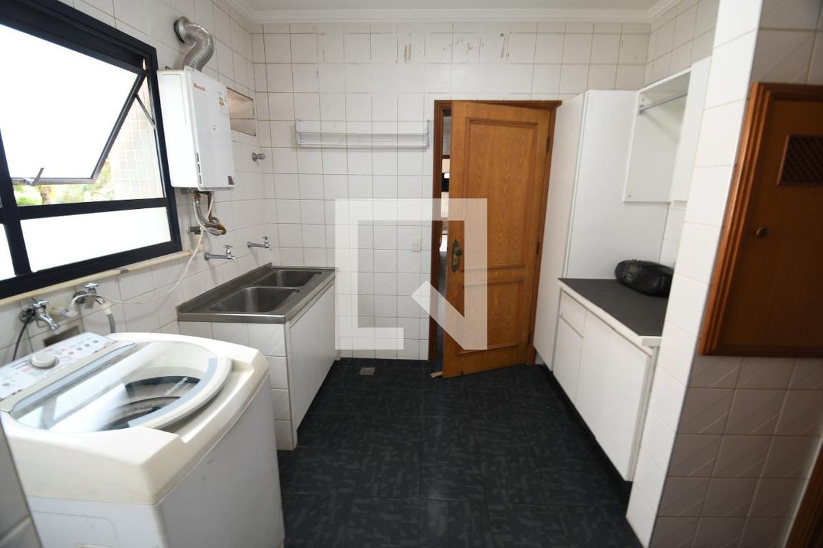 Apartamento à Venda - Cambuí, 4 Quartos,  306 m2 em , Campinas - sp | SoloBR