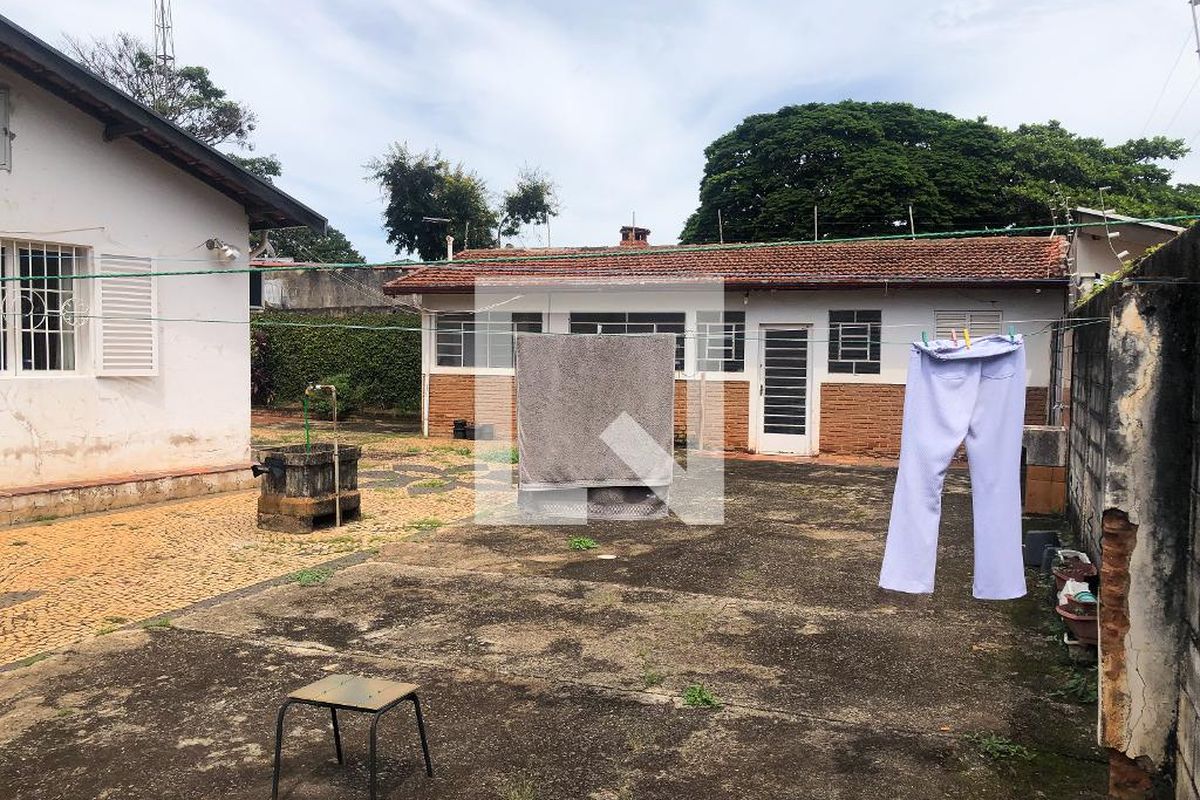 Casa à Venda - Jardim Flamboyant, 3 Quartos,  210 m2 em , Campinas - sp | SoloBR