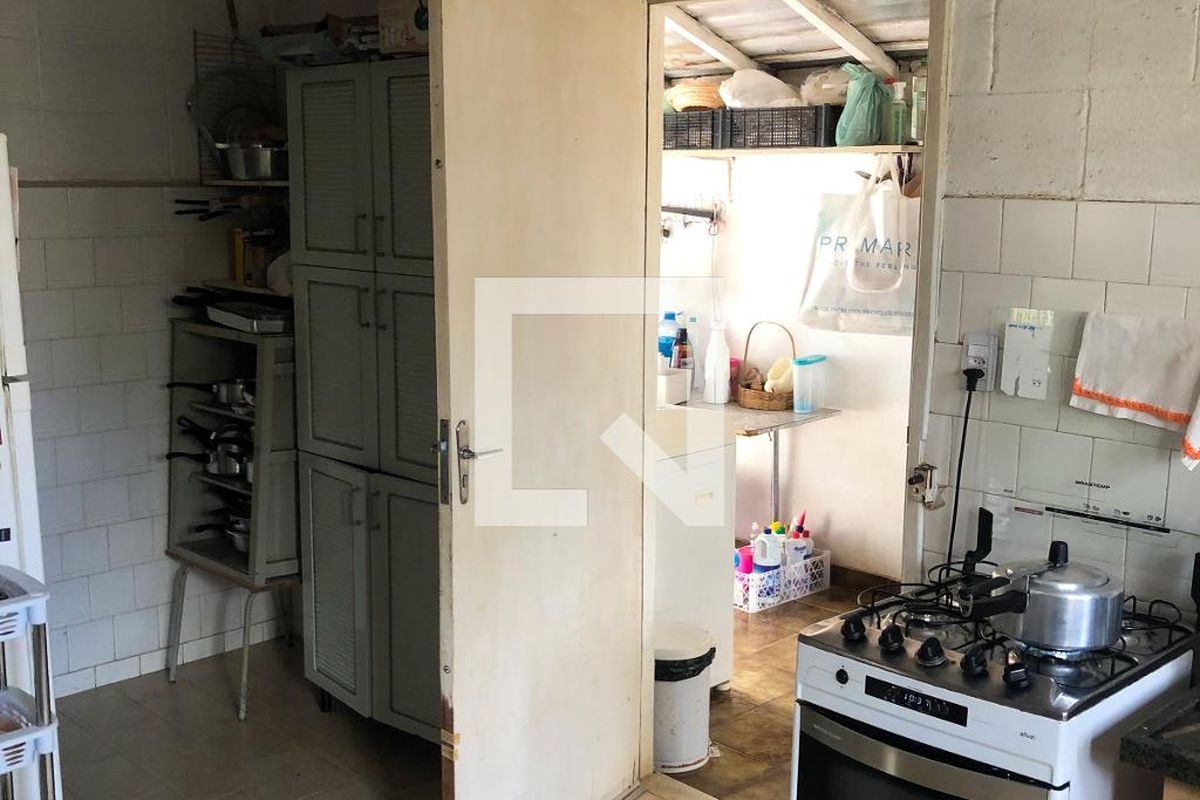 Casa à Venda - Jardim Flamboyant, 3 Quartos,  210 m2 em , Campinas - sp | SoloBR