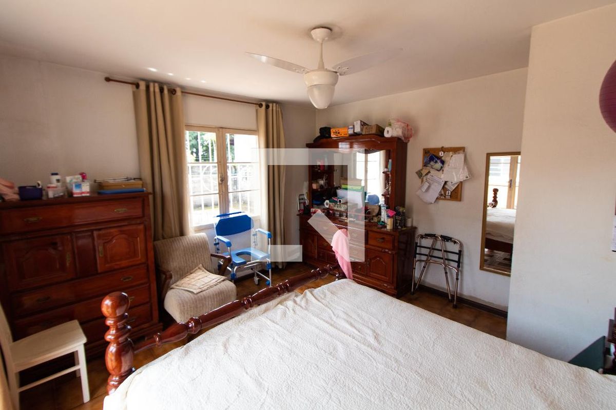 Casa à Venda - Jardim Flamboyant, 3 Quartos,  210 m2 em , Campinas - sp | SoloBR
