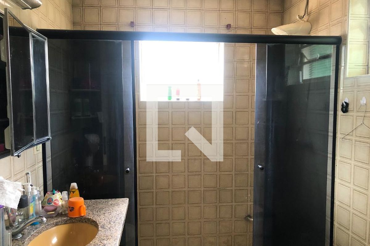 Casa à Venda - Jardim Flamboyant, 3 Quartos,  210 m2 em , Campinas - sp | SoloBR