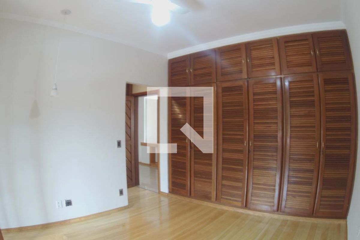 Casa à Venda - Jardim Flamboyant, 5 Quartos,  652 m2 em , Campinas - sp | SoloBR
