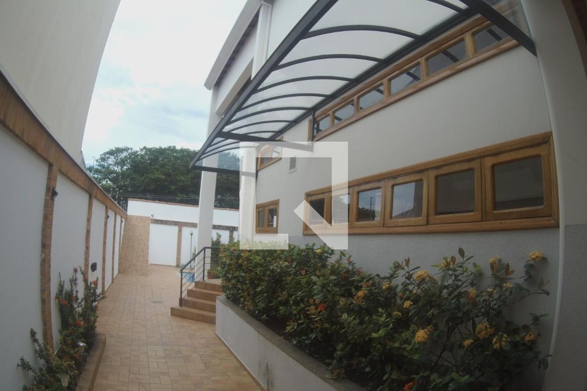 Casa à Venda - Jardim Flamboyant, 5 Quartos,  652 m2 em , Campinas - sp | SoloBR