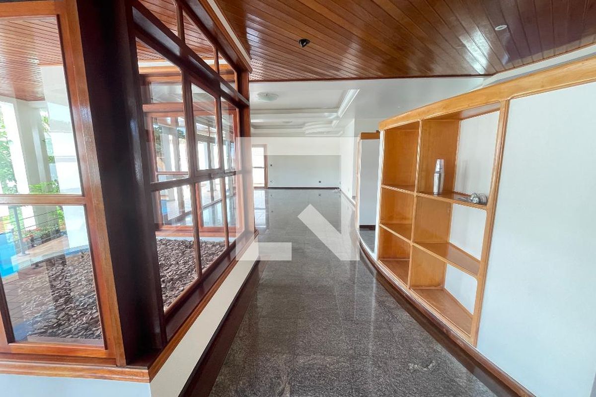 Casa à Venda - Jardim Flamboyant, 5 Quartos,  652 m2 em , Campinas - sp | SoloBR