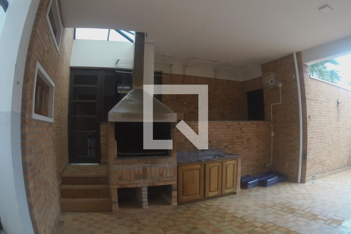 Casa à Venda - Jardim Flamboyant, 5 Quartos,  652 m2 em , Campinas - sp | SoloBR
