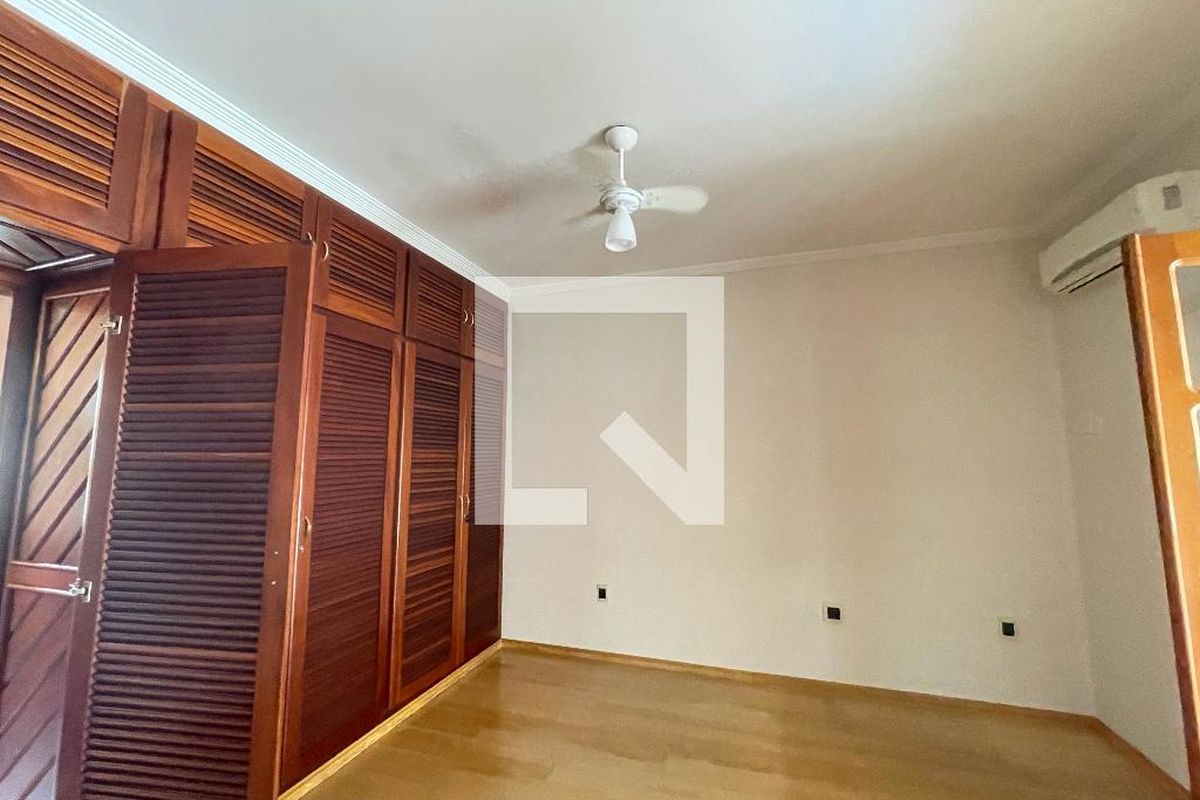Casa à Venda - Jardim Flamboyant, 5 Quartos,  652 m2 em , Campinas - sp | SoloBR