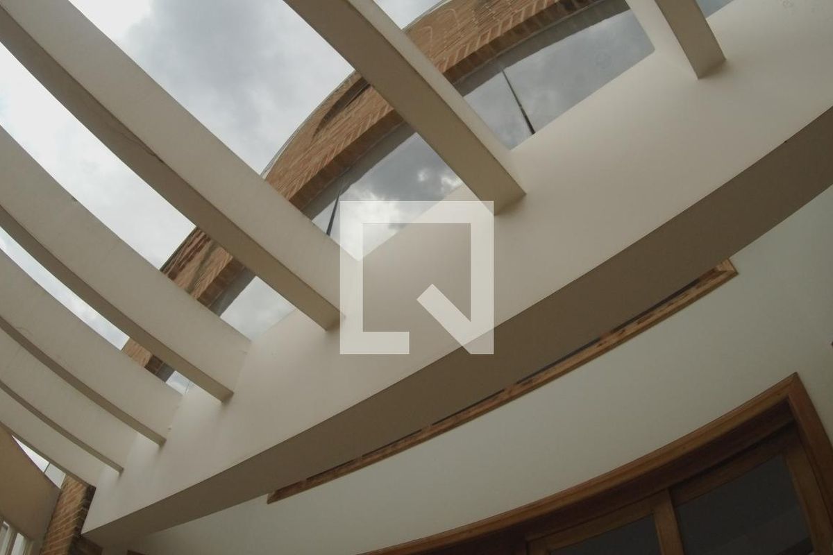 Casa à Venda - Jardim Flamboyant, 5 Quartos,  652 m2 em , Campinas - sp | SoloBR