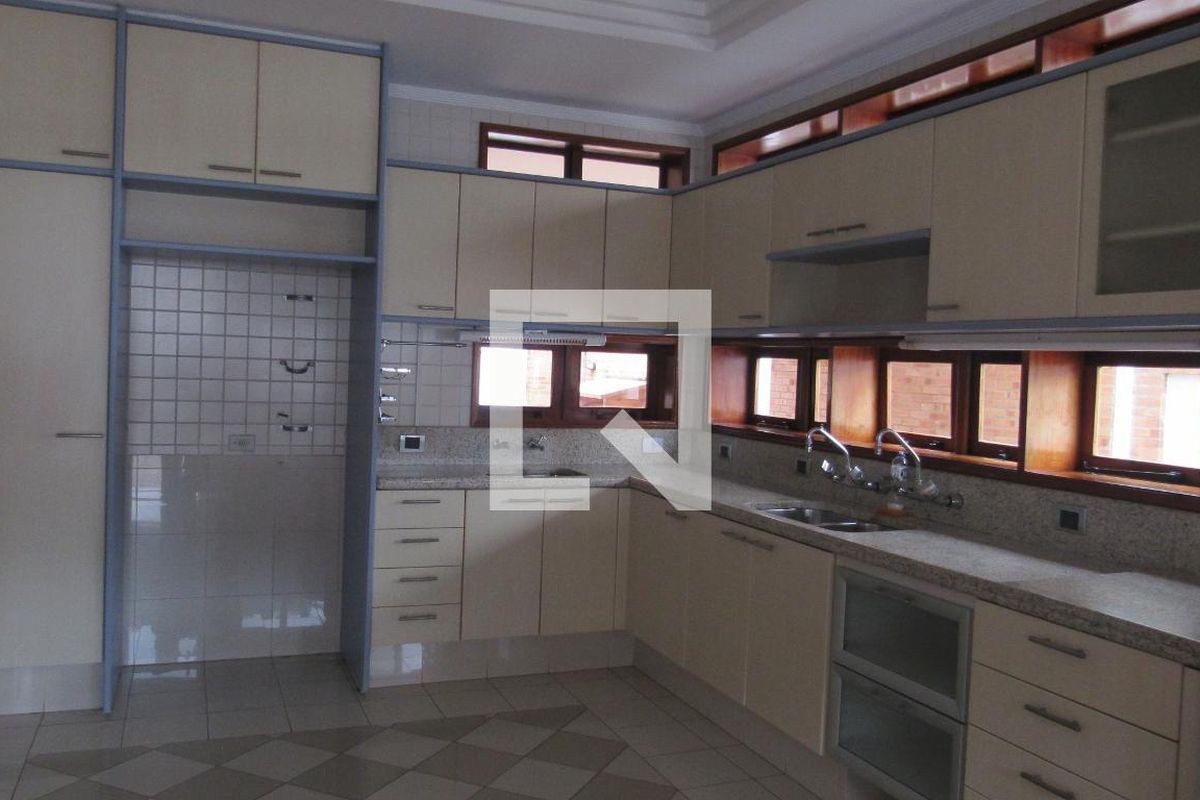 Casa à Venda - Jardim Flamboyant, 5 Quartos,  652 m2 em , Campinas - sp | SoloBR