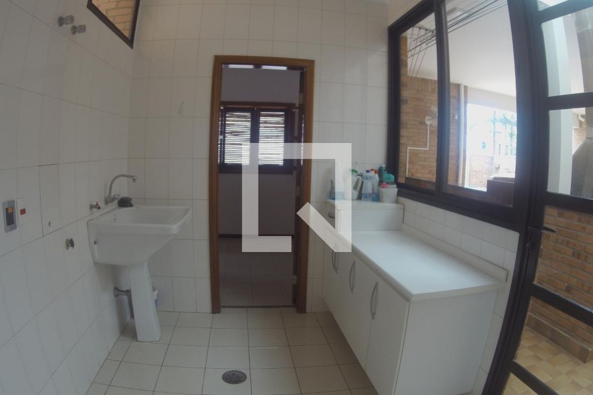 Casa à Venda - Jardim Flamboyant, 5 Quartos,  652 m2 em , Campinas - sp | SoloBR