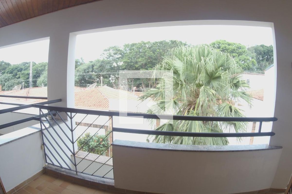 Casa à Venda - Jardim Flamboyant, 5 Quartos,  652 m2 em , Campinas - sp | SoloBR