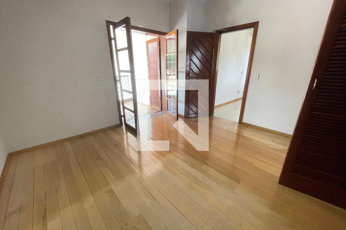 Casa à Venda - Jardim Flamboyant, 5 Quartos,  652 m2 em , Campinas - sp | SoloBR