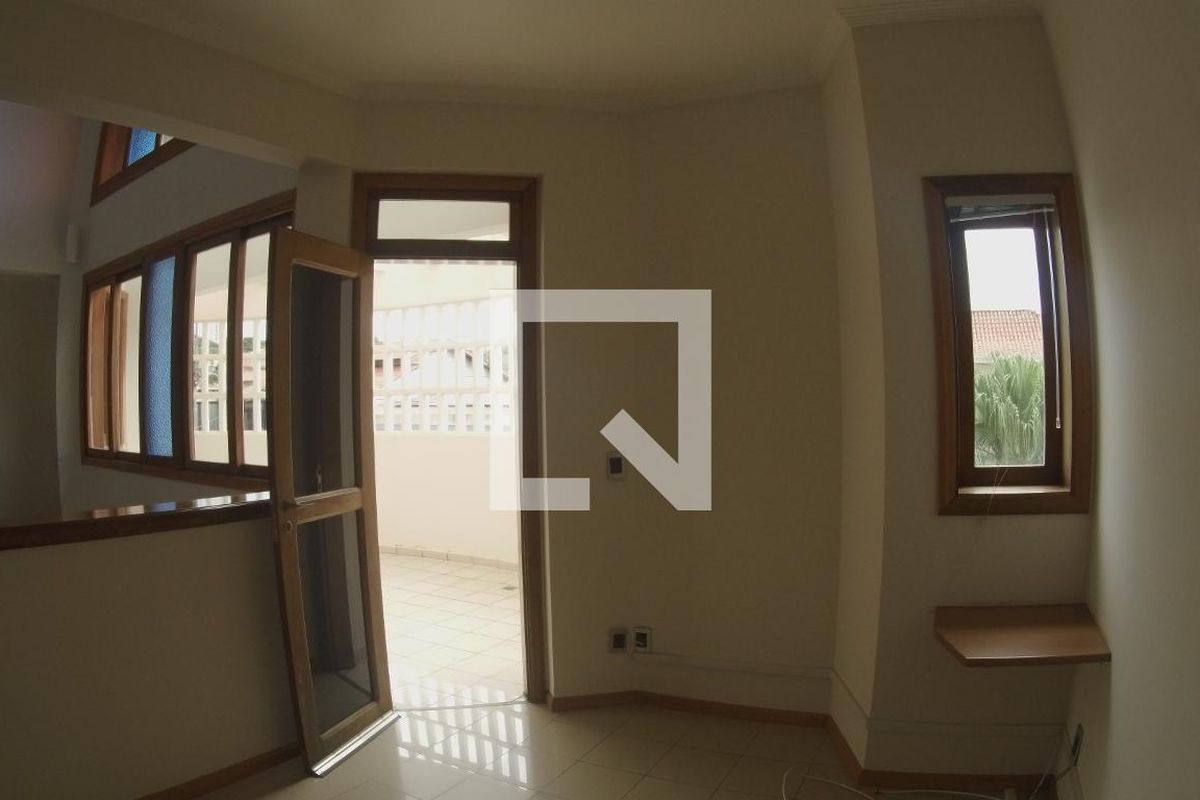 Casa à Venda - Jardim Flamboyant, 5 Quartos,  652 m2 em , Campinas - sp | SoloBR