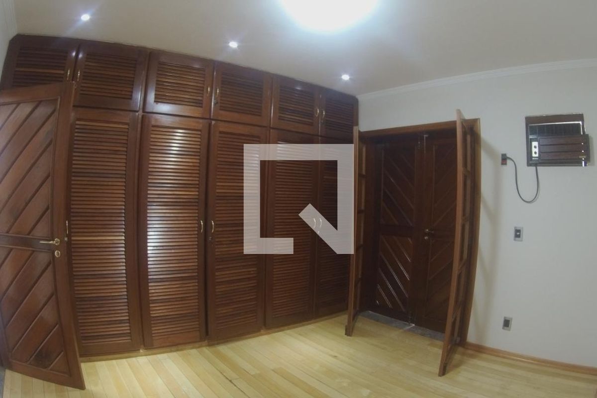 Casa à Venda - Jardim Flamboyant, 5 Quartos,  652 m2 em , Campinas - sp | SoloBR