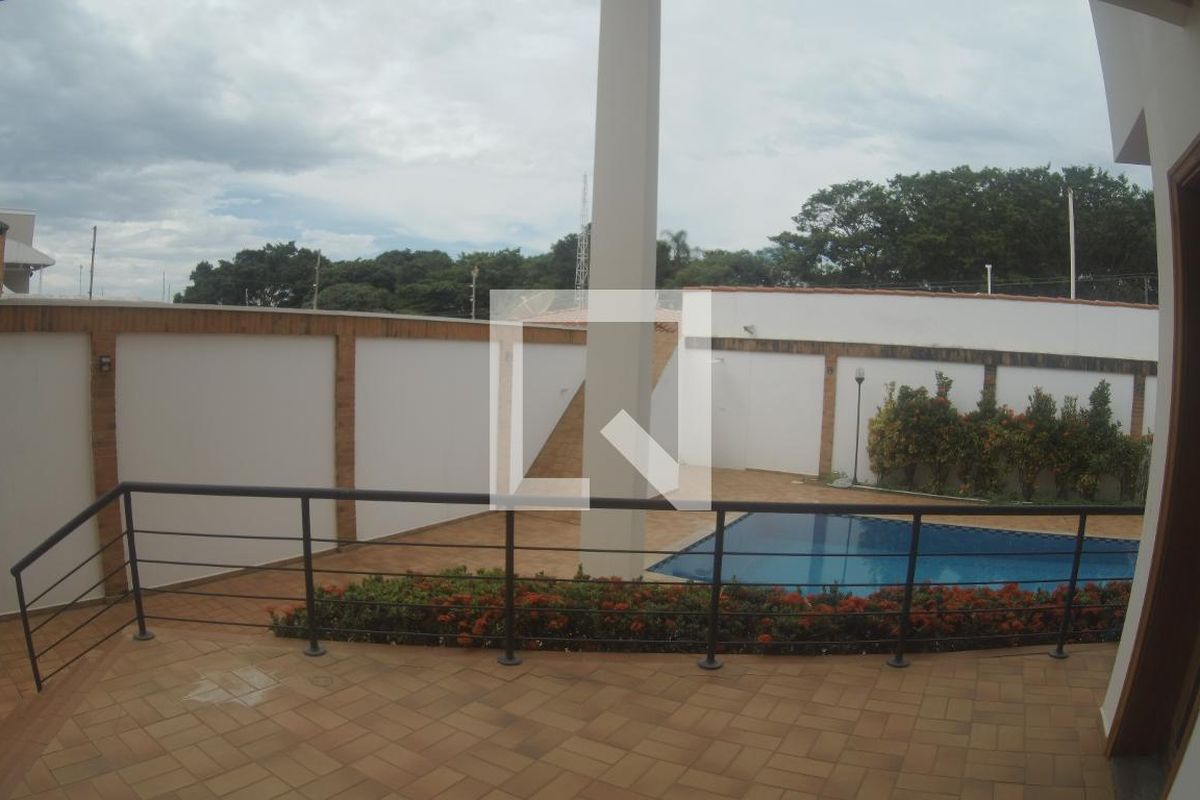 Casa à Venda - Jardim Flamboyant, 5 Quartos,  652 m2 em , Campinas - sp | SoloBR