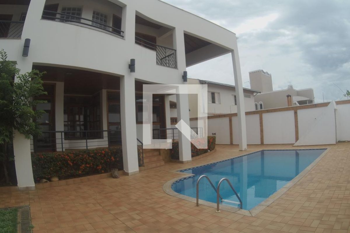 Casa à Venda - Jardim Flamboyant, 5 Quartos,  652 m2 em , Campinas - sp | SoloBR