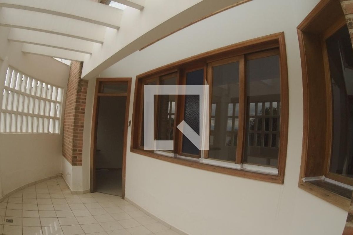Casa à Venda - Jardim Flamboyant, 5 Quartos,  652 m2 em , Campinas - sp | SoloBR