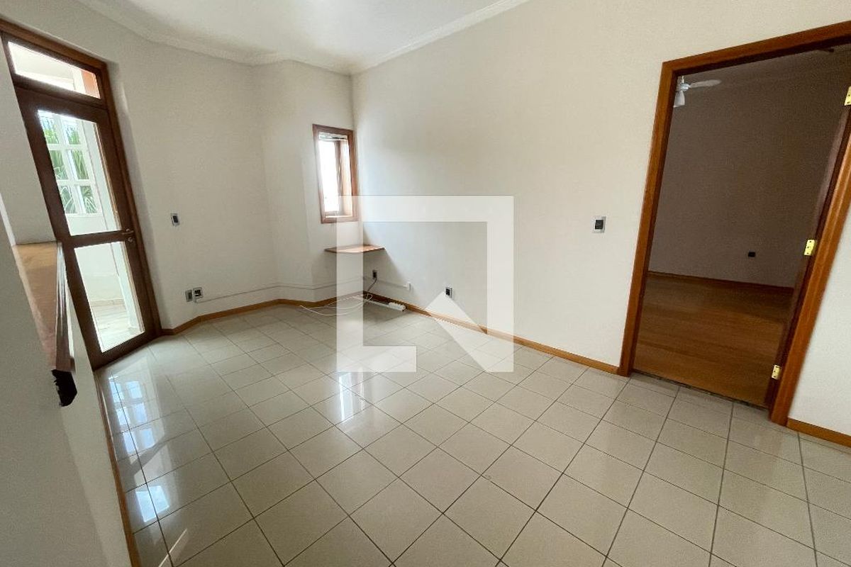 Casa à Venda - Jardim Flamboyant, 5 Quartos,  652 m2 em , Campinas - sp | SoloBR