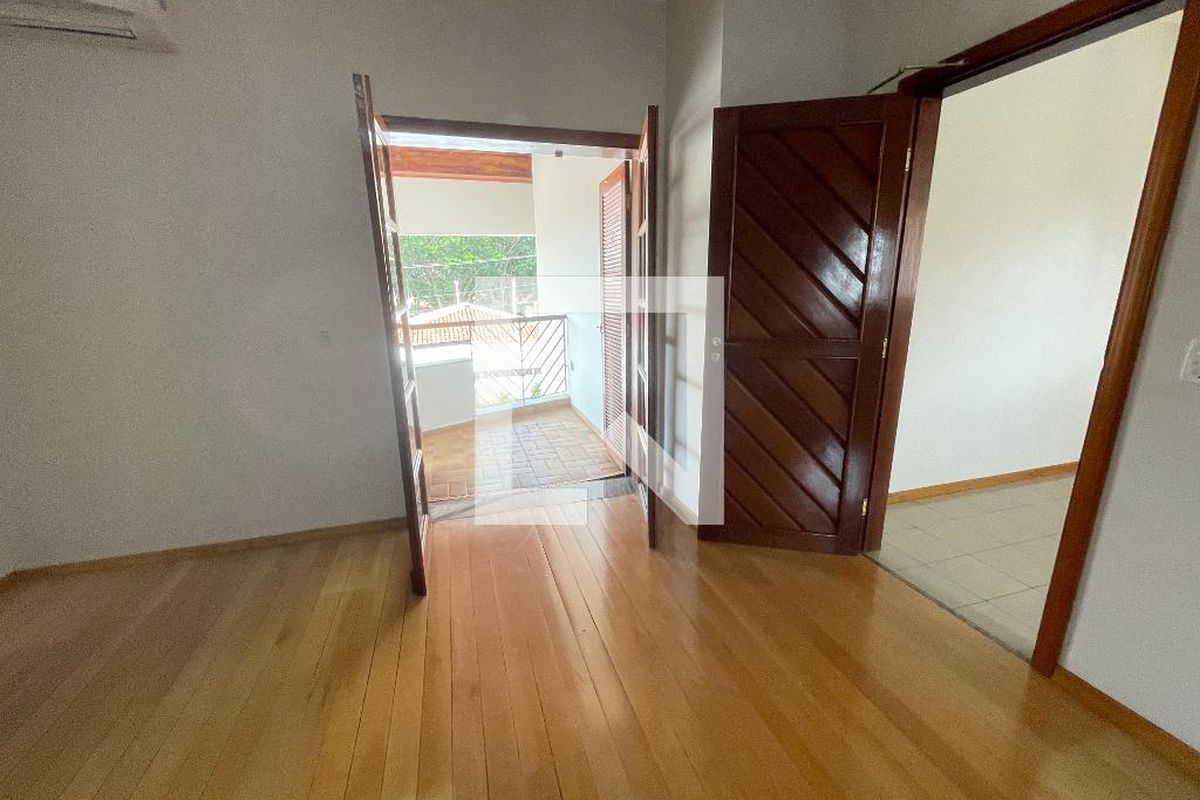 Casa à Venda - Jardim Flamboyant, 5 Quartos,  652 m2 em , Campinas - sp | SoloBR