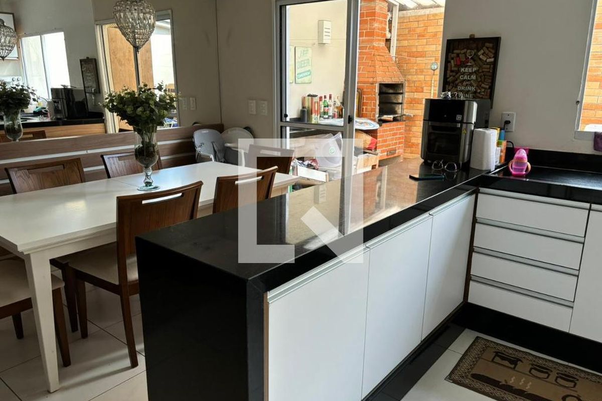 Casa à Venda - Mansões Santo Antônio, 2 Quartos,  69 m2 em , Campinas - sp | SoloBR