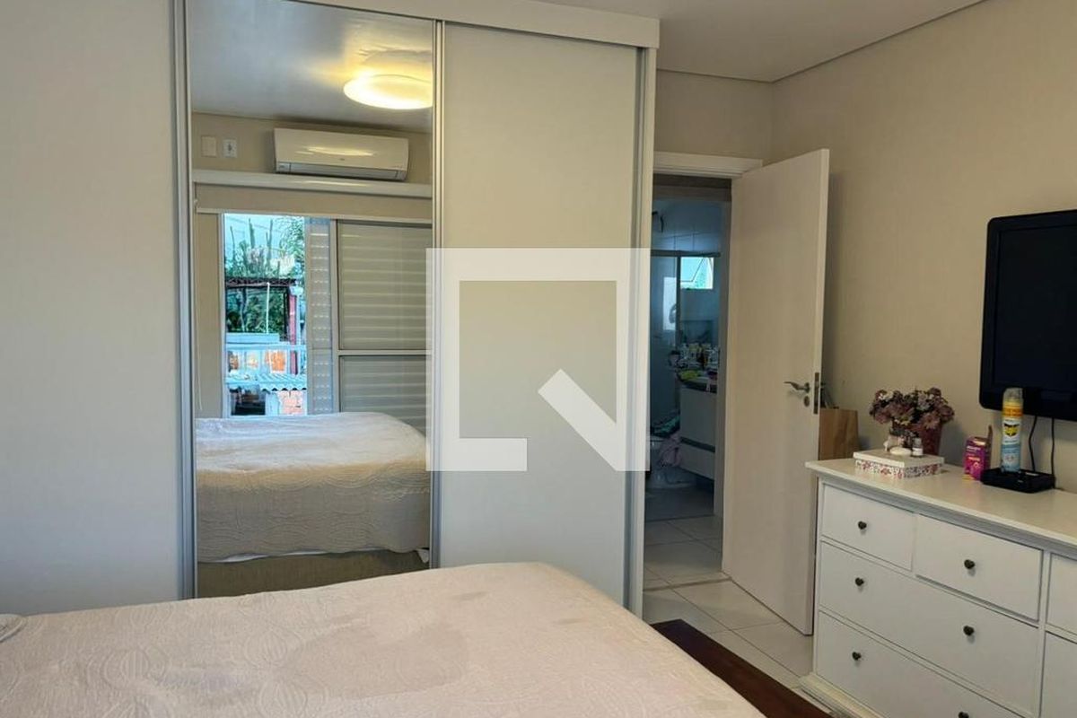 Casa à Venda - Mansões Santo Antônio, 2 Quartos,  69 m2 em , Campinas - sp | SoloBR