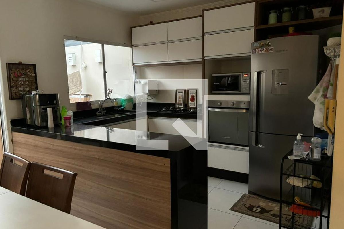 Casa à Venda - Mansões Santo Antônio, 2 Quartos,  69 m2 em , Campinas - sp | SoloBR