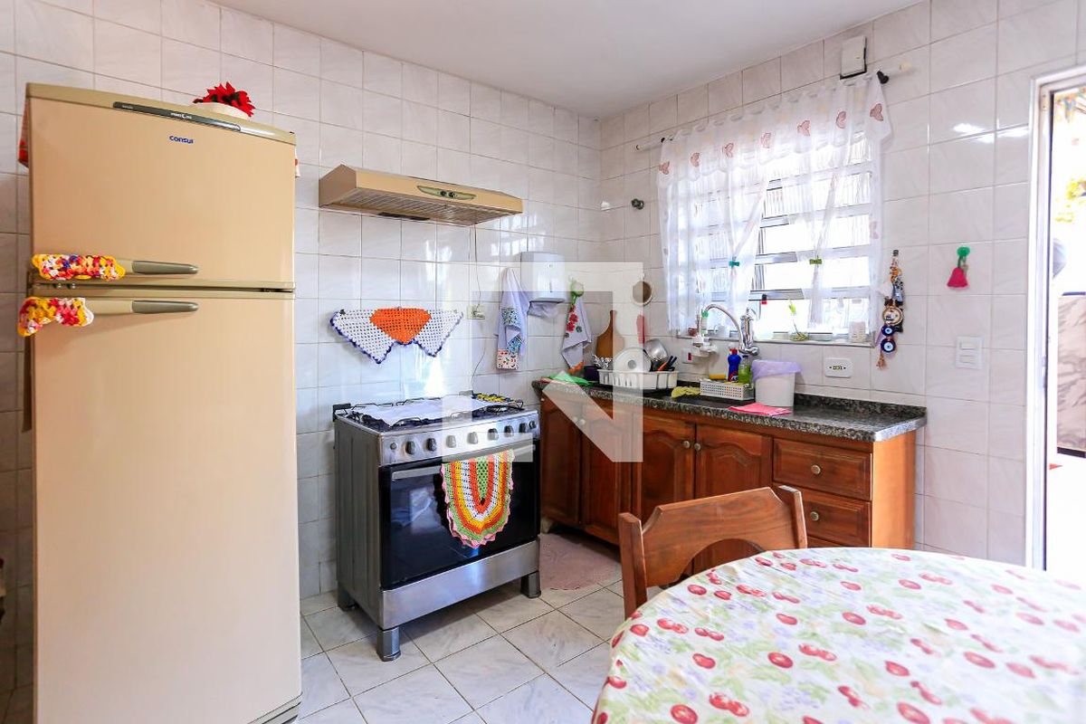 Casa, 3 quartos, 270 m² - Foto 62