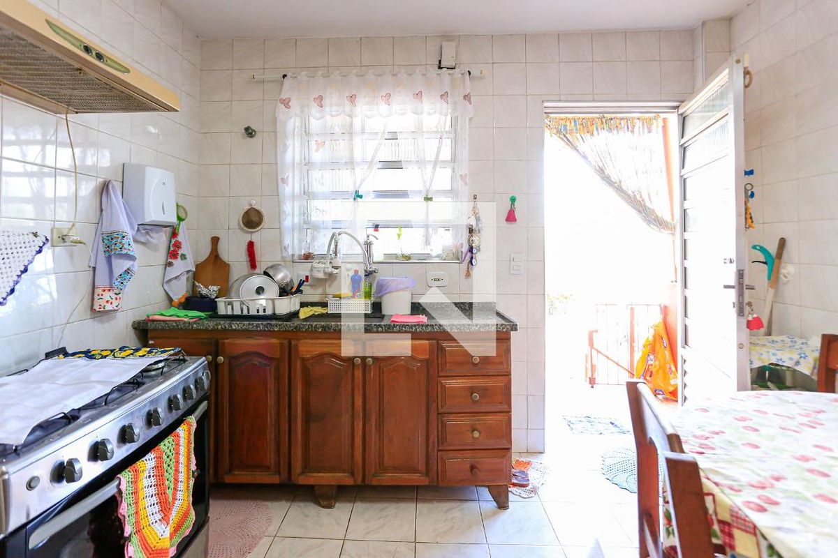Casa, 3 quartos, 270 m² - Foto 64