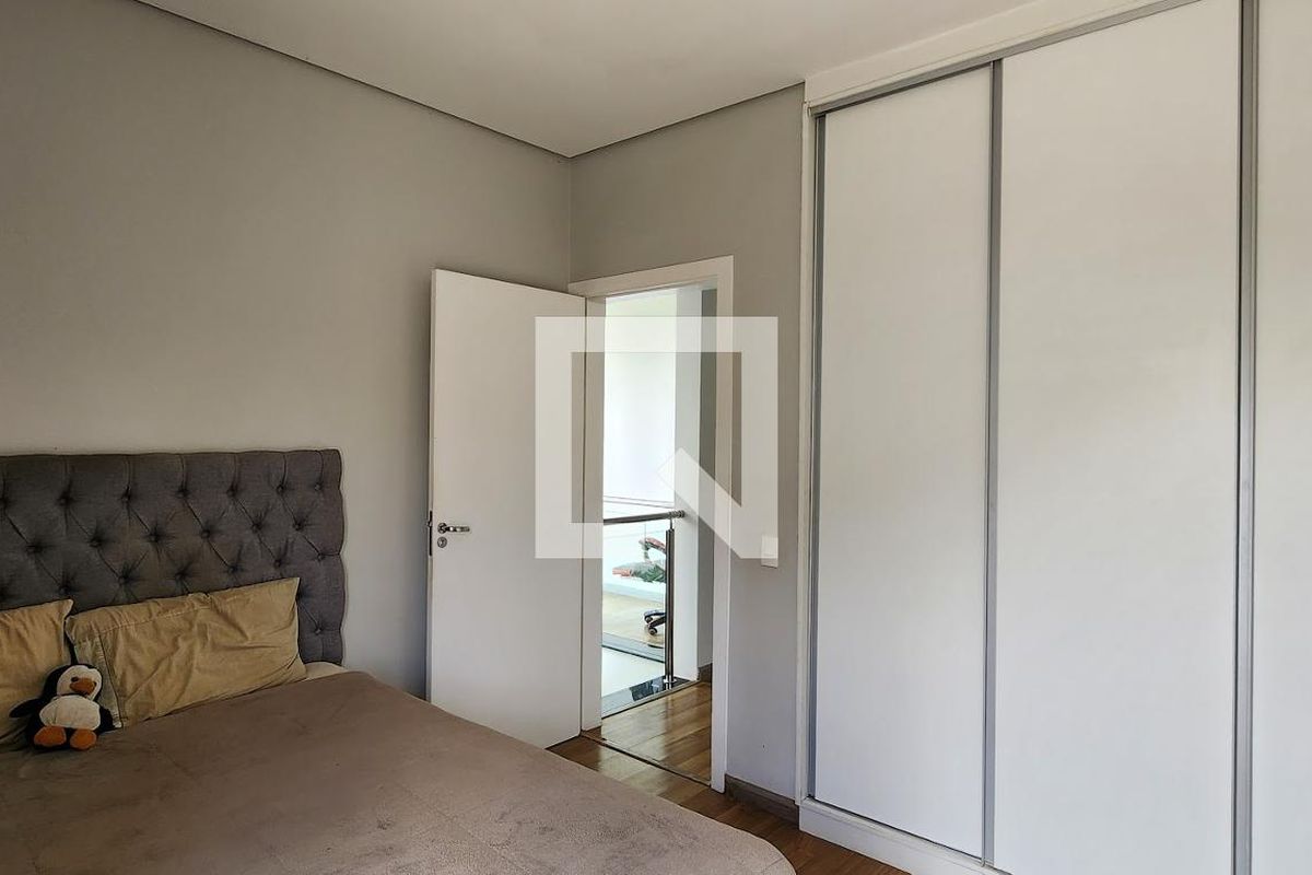 Casa à Venda - Lot. Alphaville Campinas, 3 Quartos,  275 m2 em , Campinas - sp | SoloBR