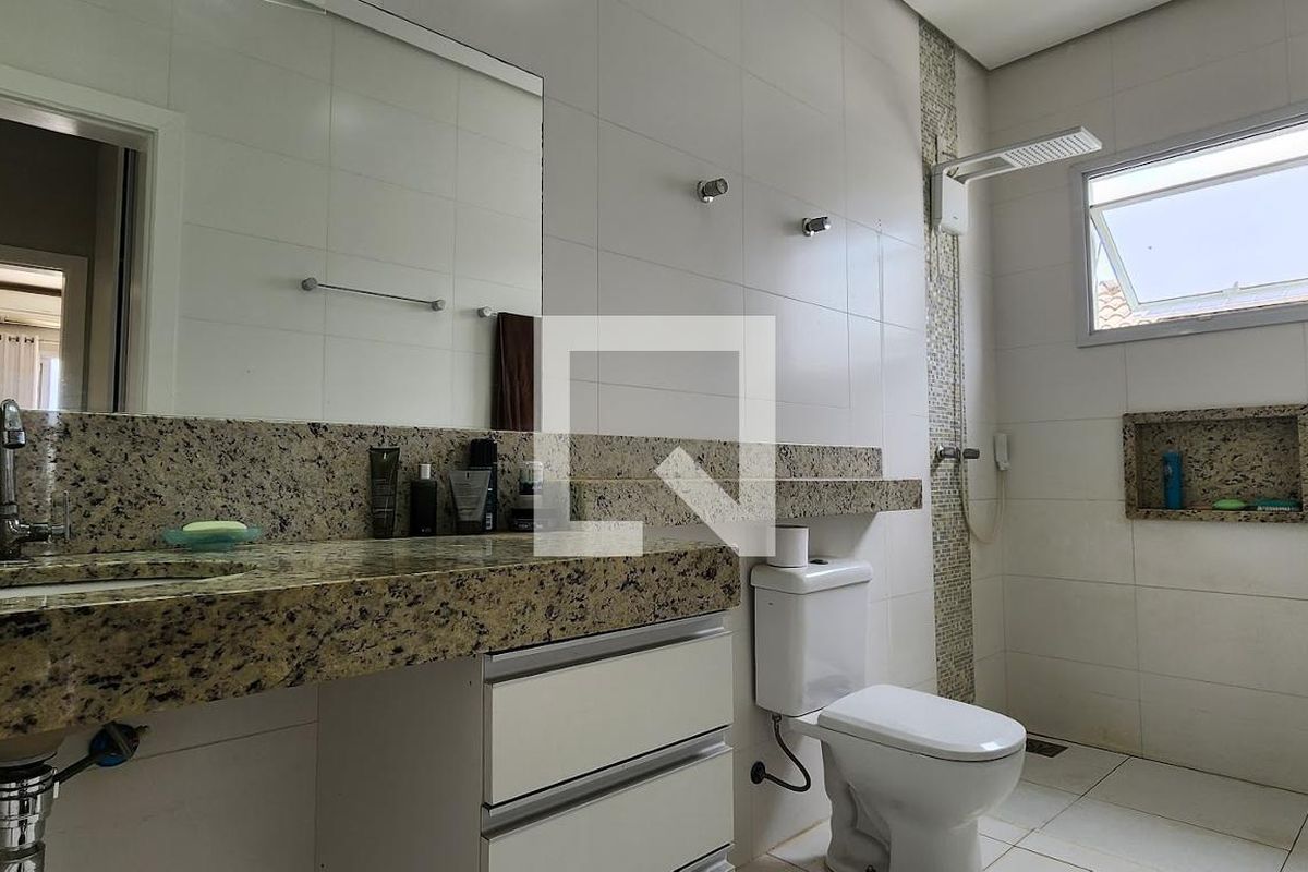 Casa à Venda - Lot. Alphaville Campinas, 3 Quartos,  275 m2 em , Campinas - sp | SoloBR
