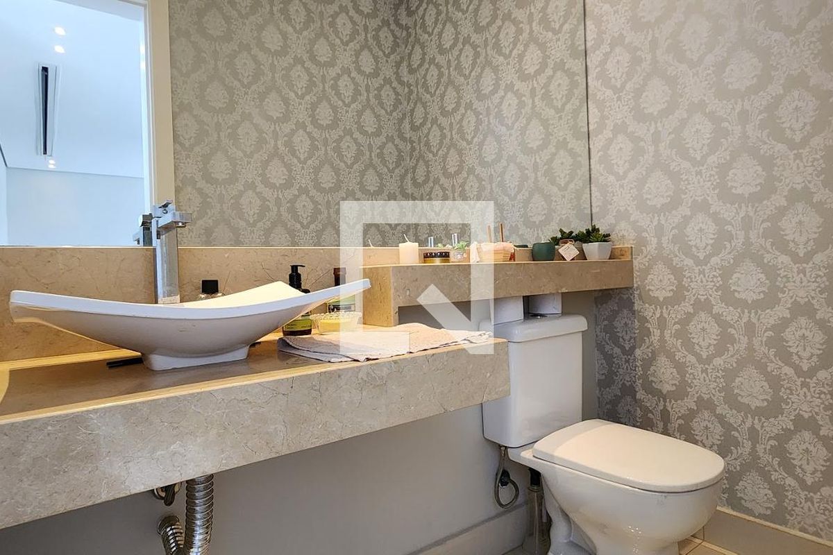 Casa à Venda - Lot. Alphaville Campinas, 3 Quartos,  275 m2 em , Campinas - sp | SoloBR