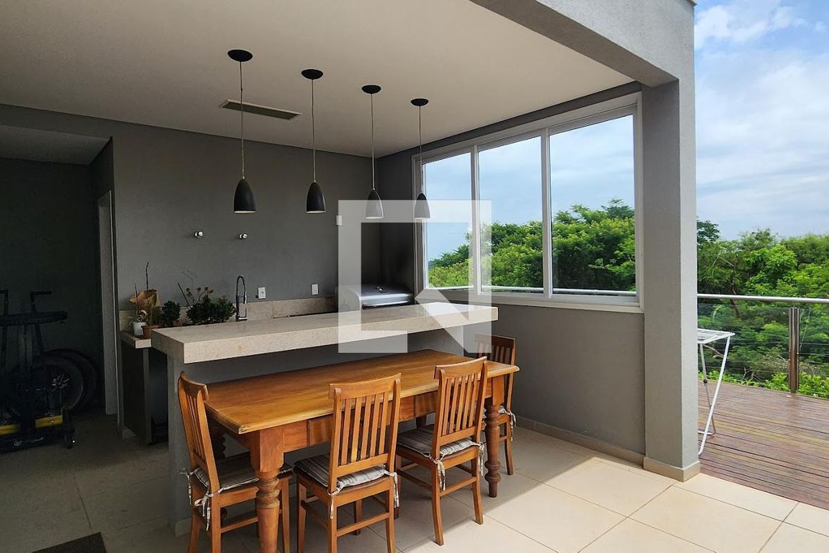 Casa à Venda - Lot. Alphaville Campinas, 3 Quartos,  275 m2 em , Campinas - sp | SoloBR