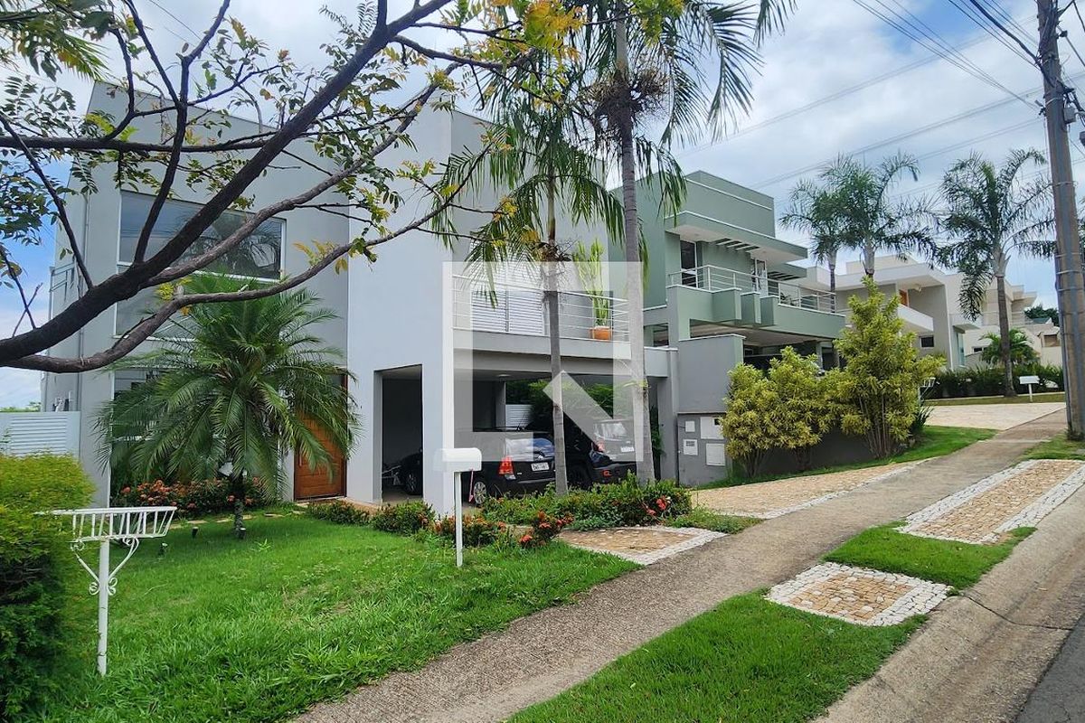 Casa à Venda - Lot. Alphaville Campinas, 3 Quartos,  275 m2 em , Campinas - sp | SoloBR