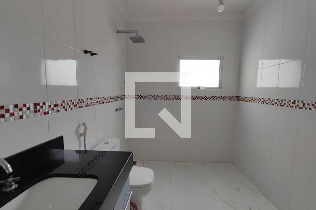 Casa à Venda - Swiss Park, 4 Quartos,  333 m2 em , Campinas - sp | SoloBR