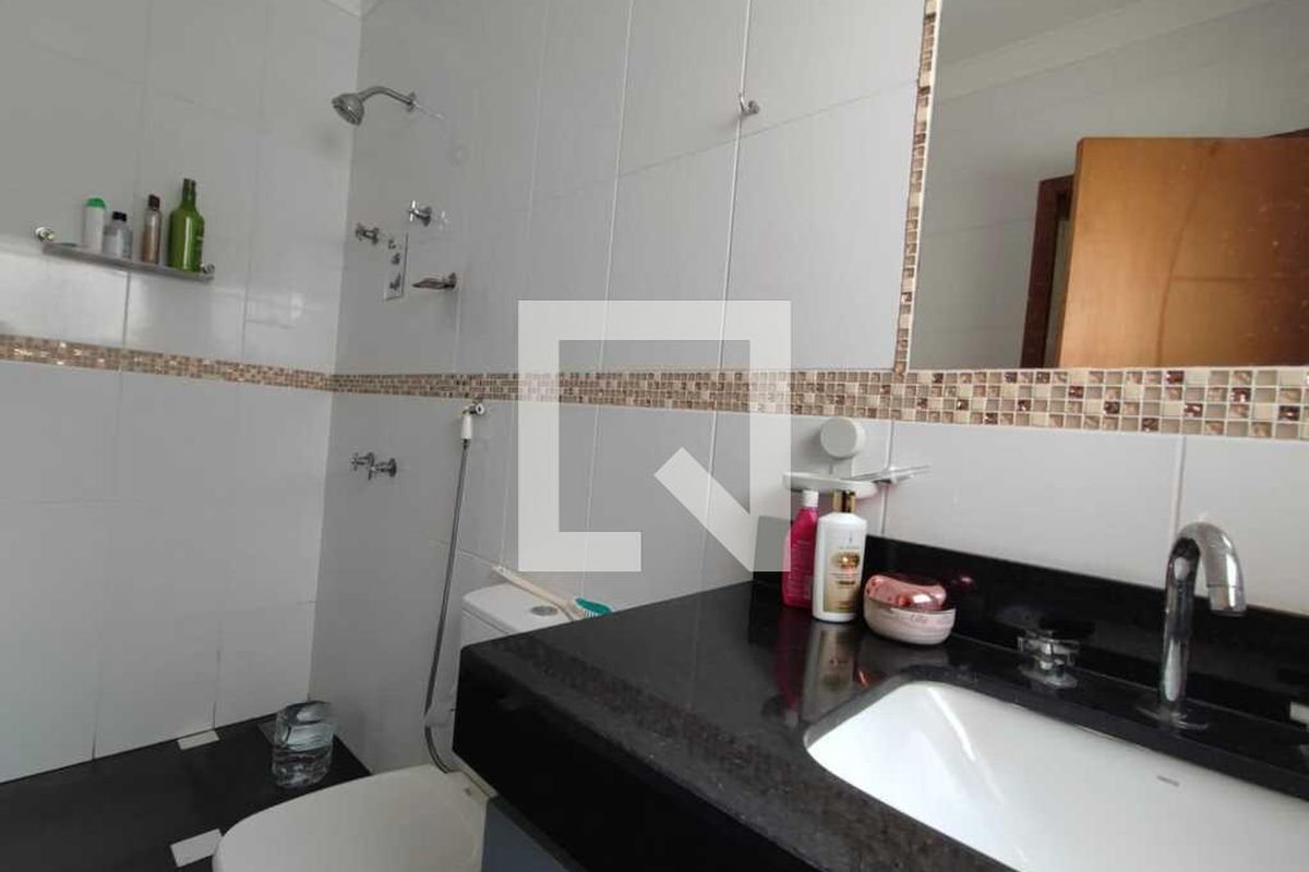 Casa à Venda - Swiss Park, 4 Quartos,  333 m2 em , Campinas - sp | SoloBR