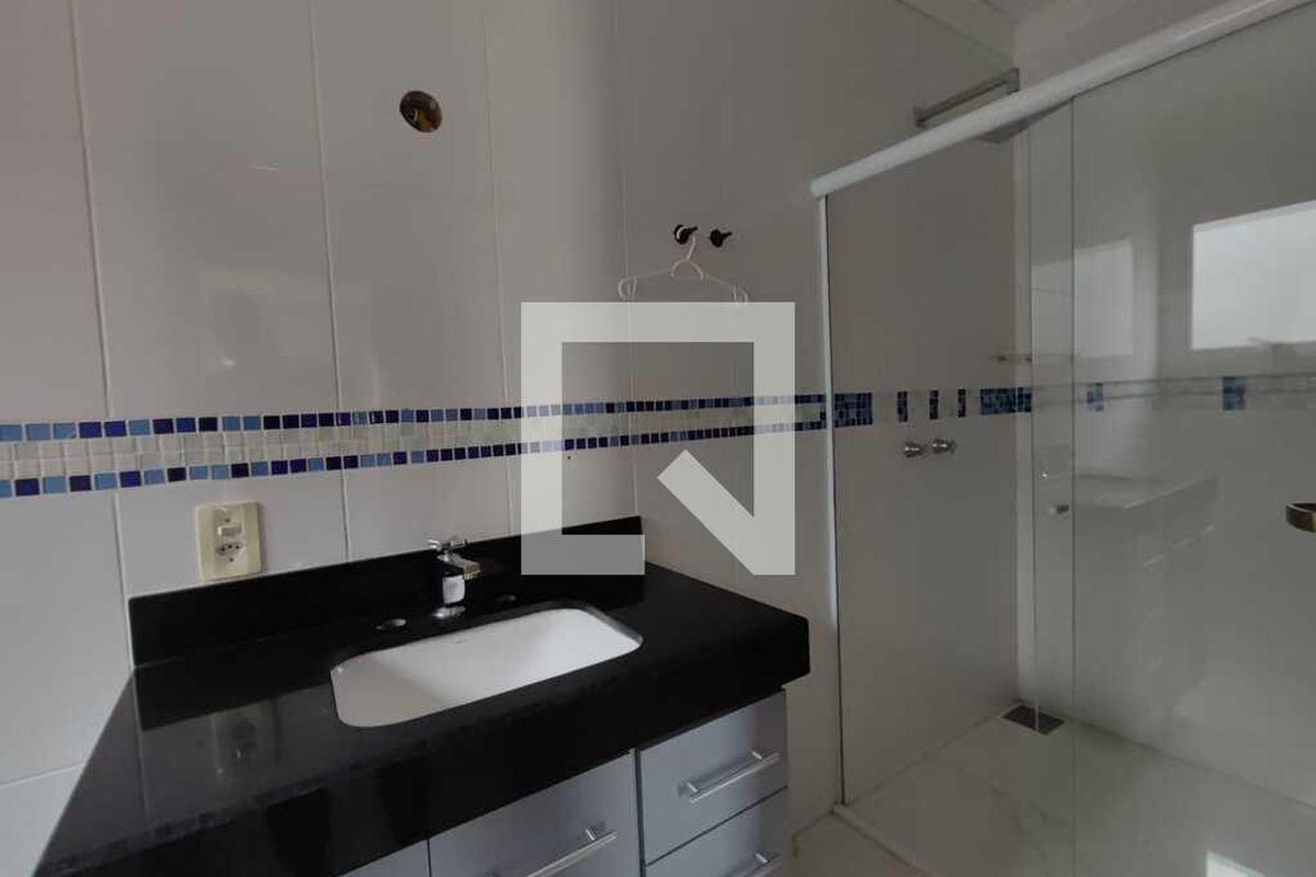 Casa à Venda - Swiss Park, 4 Quartos,  333 m2 em , Campinas - sp | SoloBR